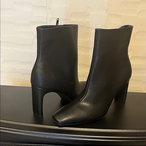 Alfani Shoes - Alfani Sleek Black Heeled Boots
